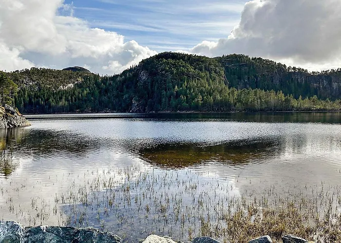 4 Person In Lysoysundet Semesterbostad