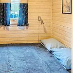 4 Person In Lysoysundet *